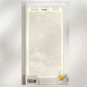 Voálová záclonka zakončená pútkami