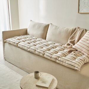 Dlhý dekoratívny vankúš z ručne tkanej látky