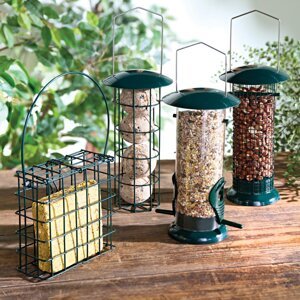 4 kŕmidlá pre vtáky