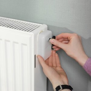 Pomocník pri odvzdušňovaní radiátorov